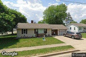 101 5th St, Walnut, IL 61376