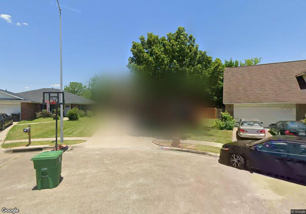 9203 Misty Vale Dr, Houston, TX 77075 - photo 1