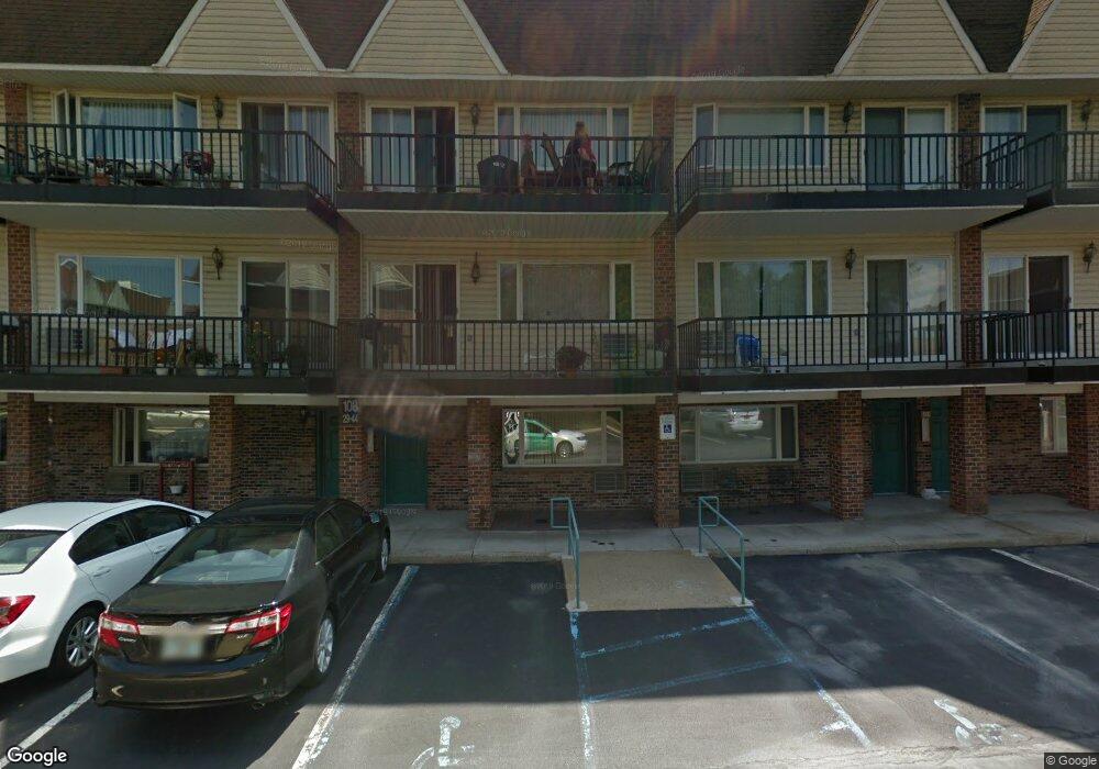 108 Atlantic Ave unit 42, Lynbrook, NY 11563 - photo 1