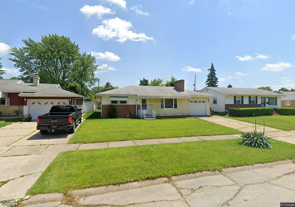 2013 Chelan St, Flint, MI 48503 - photo 1