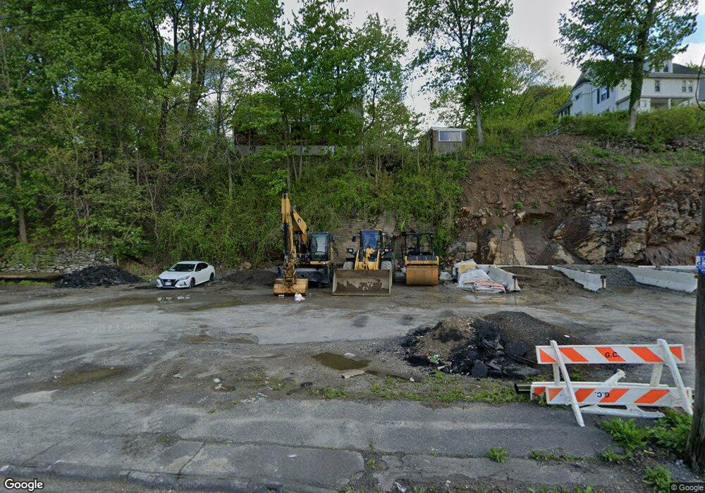 408 Elwood Ave, Hawthorne, NY 10532 - photo 1