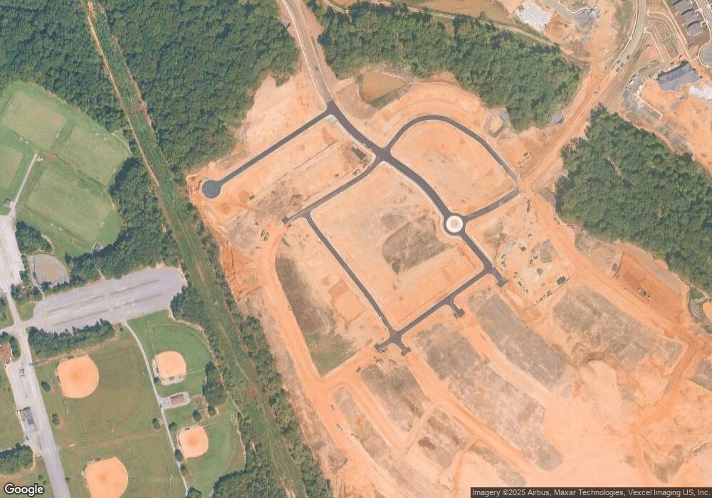 10556 Blackwater St, White Plains, MD 20695 - photo 1