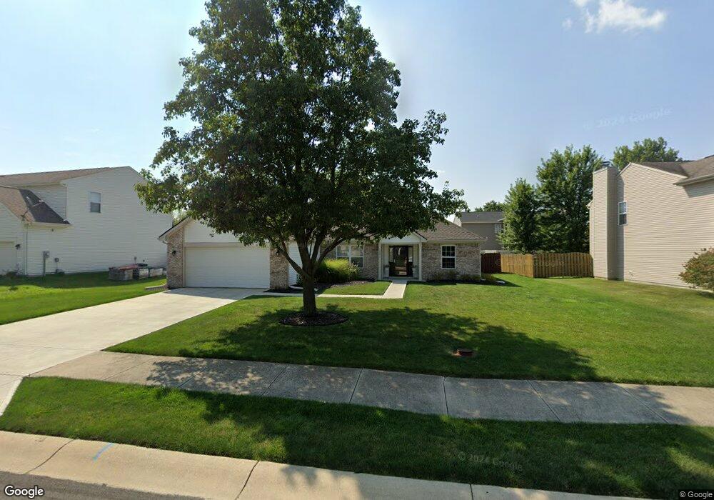 12071 Raiders Blvd, Fishers, IN 46037 - photo 1