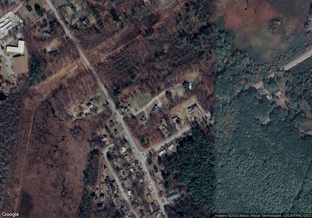 520 Ocean Rd, Portsmouth, NH 03801 - photo 1