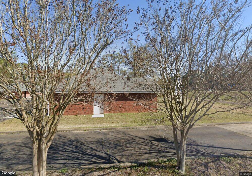 307 Apache Dr, McComb, MS 39648 - photo 1