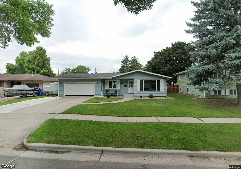 2856 2nd St N, Fargo, ND 58102 - photo 1