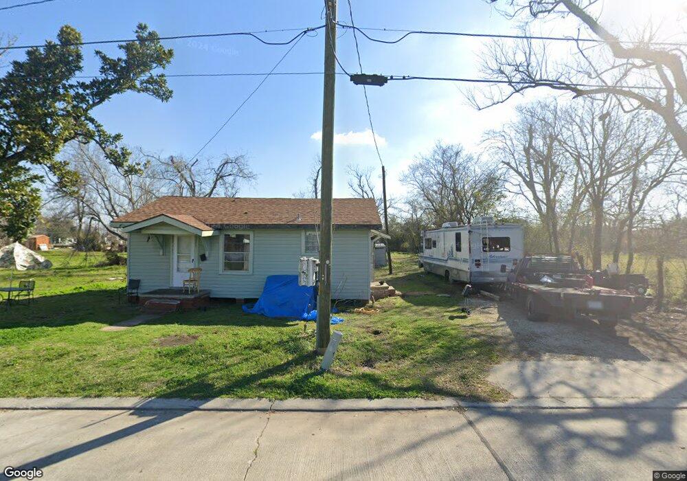 302 Orrin St, Lake Charles, LA 70601 - photo 1