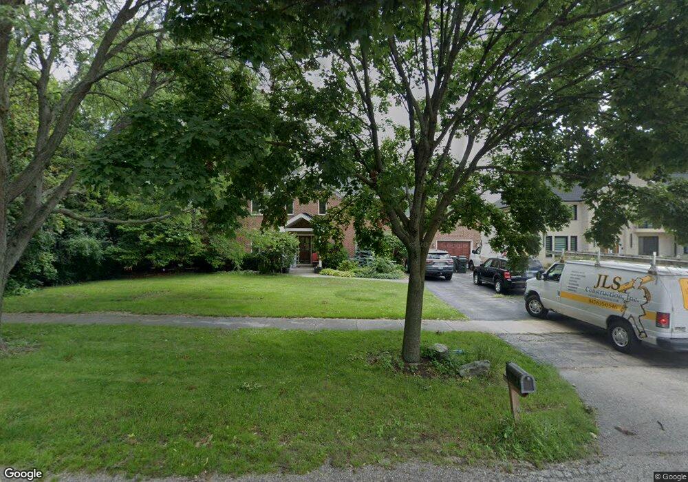 3435 Crescent Ln, Glenview, IL 60026 - photo 1