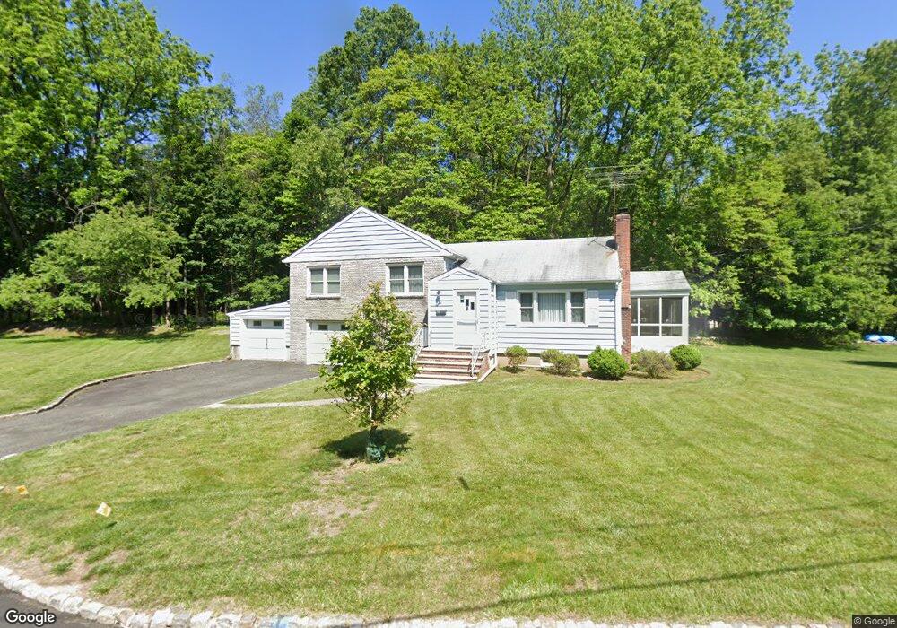 21 Leigh Dr, Florham Park, NJ 07932 - photo 1