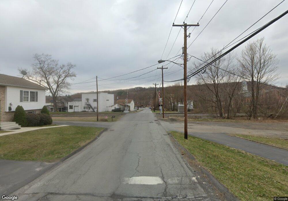 1086 Salem St, Archbald, PA 18403 - photo 1