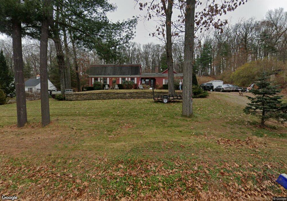 672 Oakwood Dr, Glastonbury, CT 06033 - photo 1