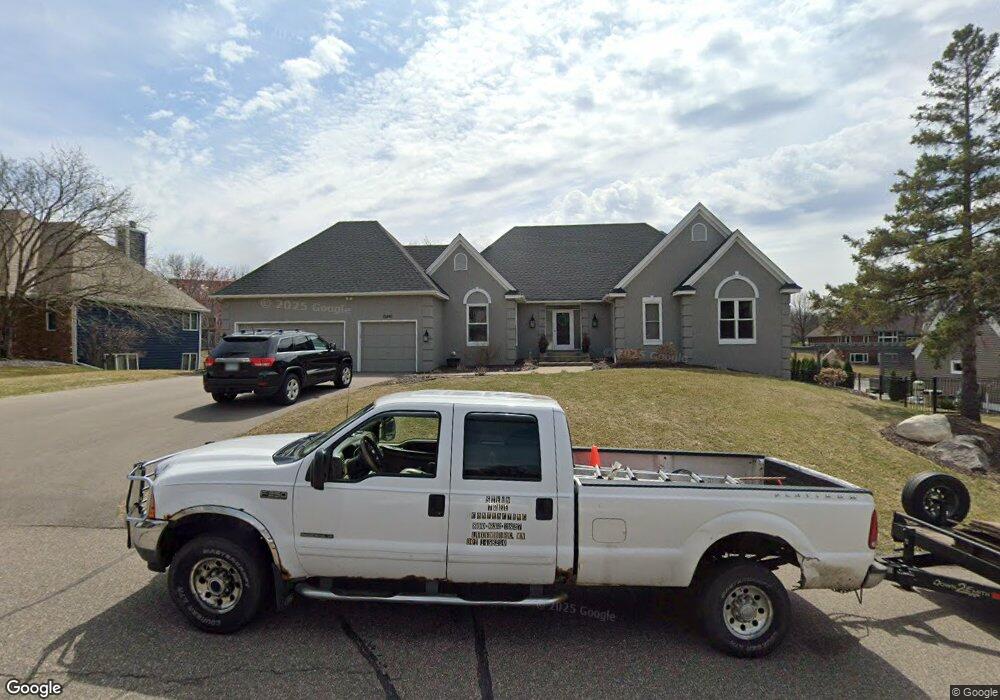 15841 Elodie Ln, Minnetonka, MN 55345 - photo 1