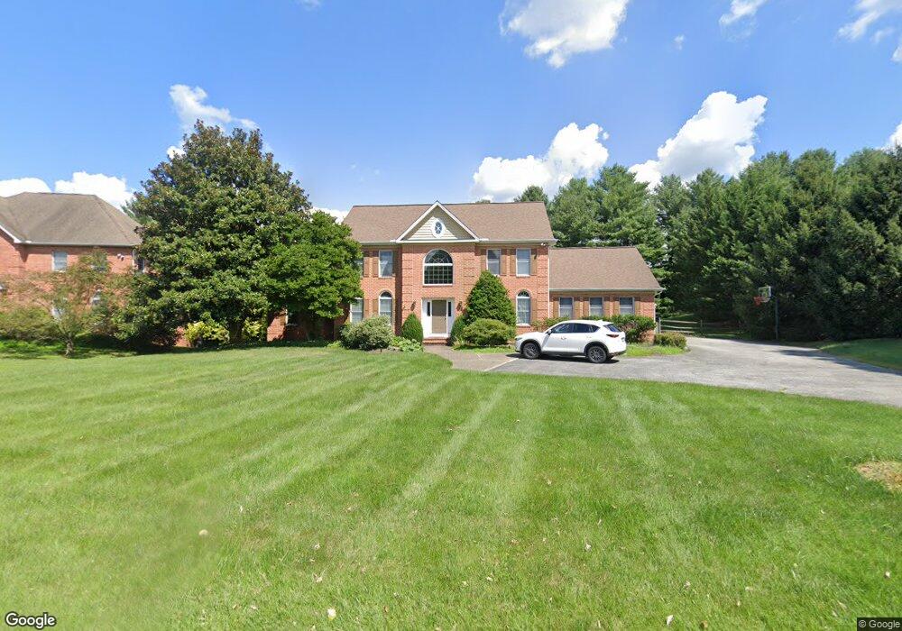 8509 Huntspring Dr, Lutherville Timonium, MD 21093 - photo 1