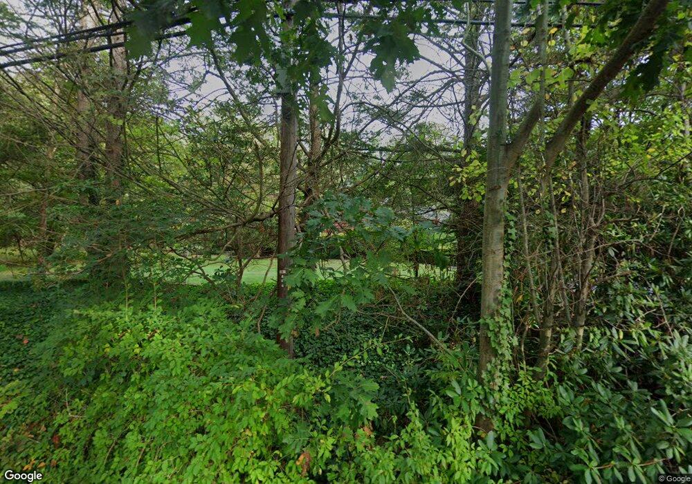 148 Laurel Ln, Syosset, NY 11791 - photo 1