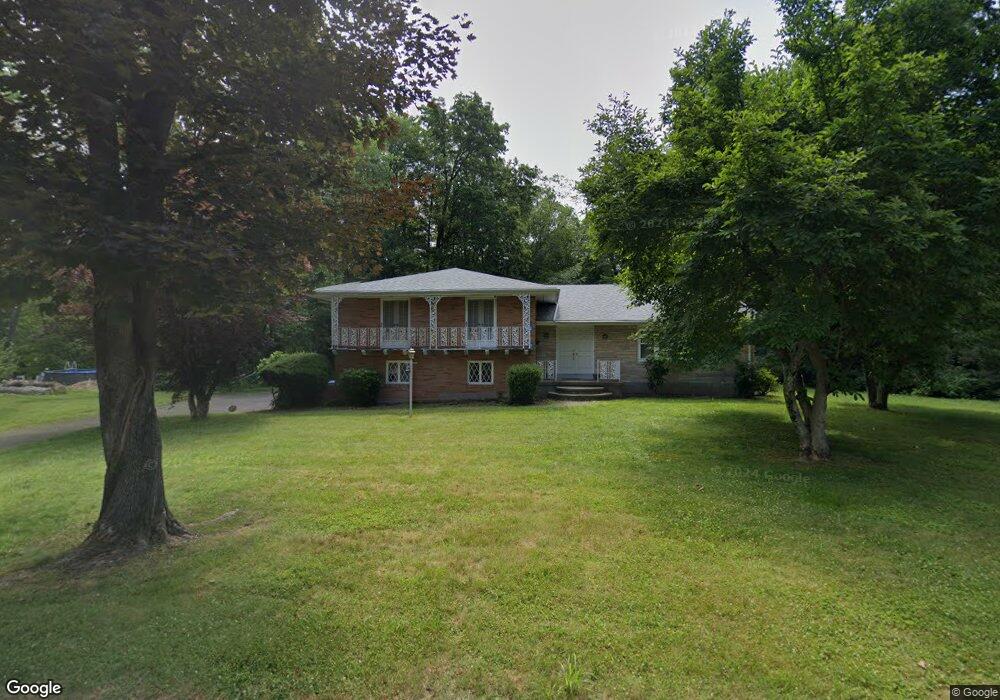 41 Kenwood Cir, Bloomfield, CT 06002 - photo 1