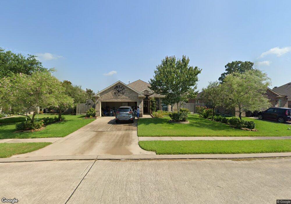 1045 Luke Dr, Alvin, TX 77511 - photo 1