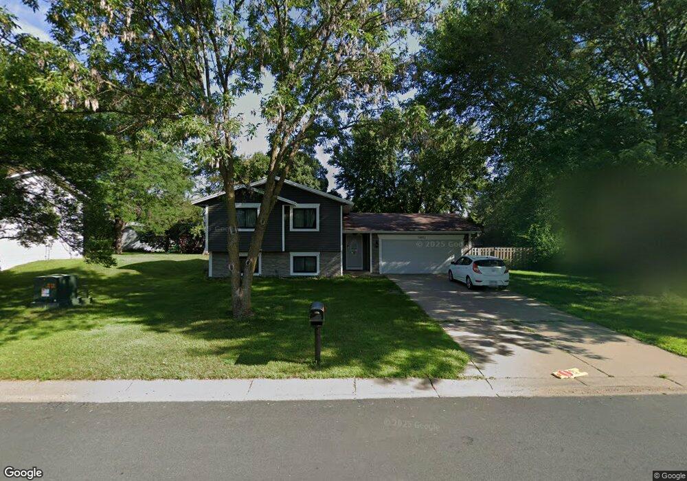 10692 95th Place N, Maple Grove, MN 55369 - photo 1