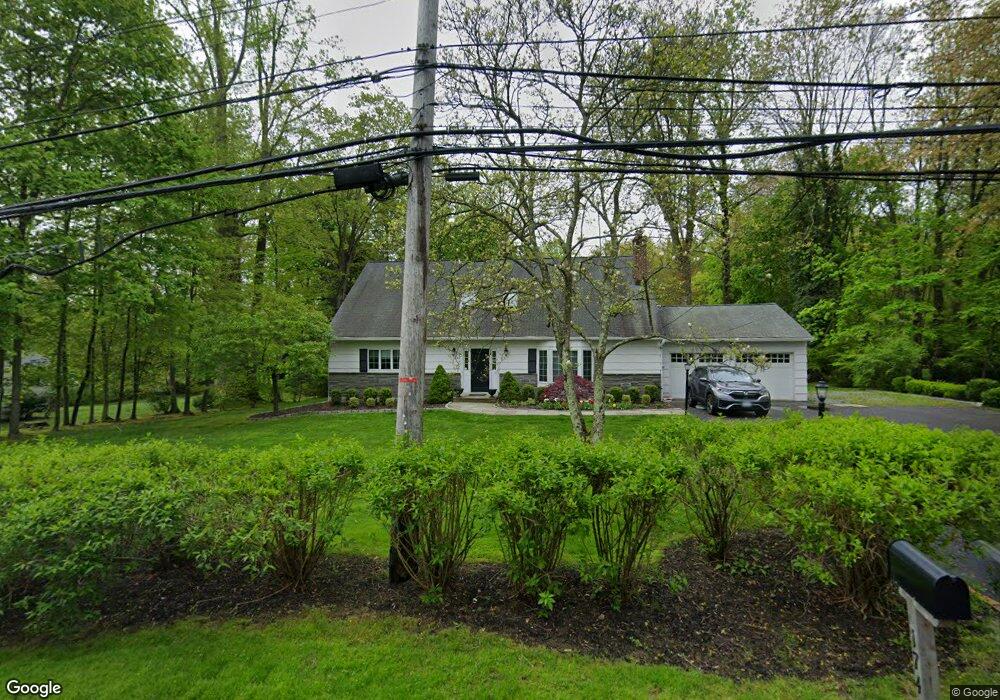 174 Pine Rd, Briarcliff Manor, NY 10510 - photo 1