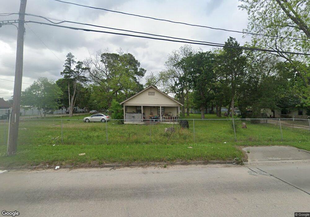 9114 E Hardy Rd, Houston, TX 77093 - photo 1