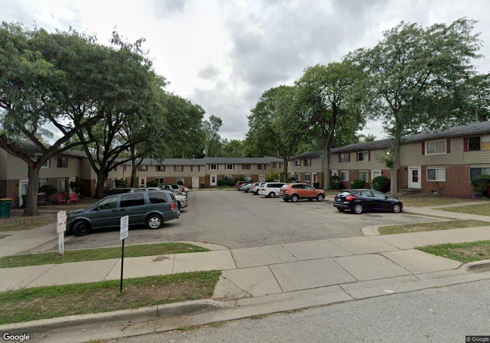 943 Vincent Ct unit 29, Lansing, MI 48910 - photo 1