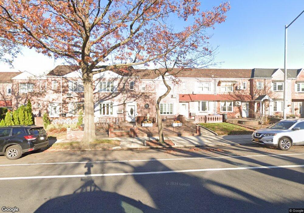 6243 80th St, Middle Village, NY 11379 - photo 1