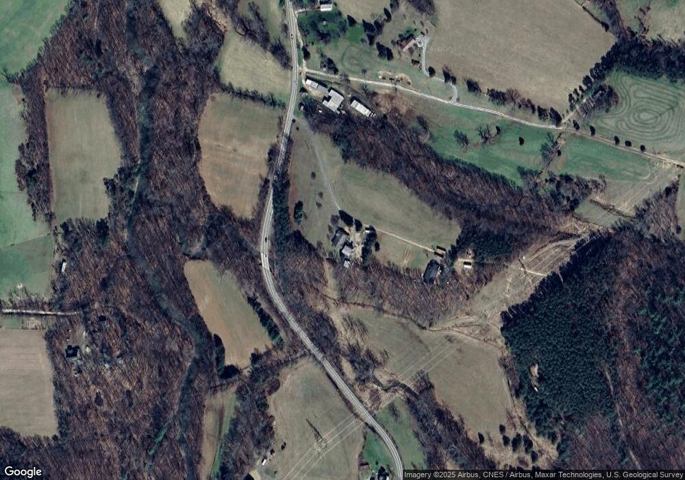 6265 Winchester Grade Rd, Berkeley Springs, WV 25411 - photo 1