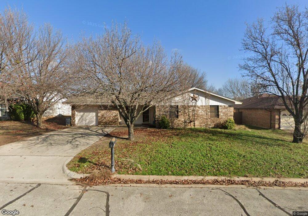 303 Cherry St, Weatherford, TX 76086 - photo 1