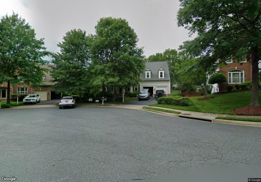 1808 Efty Ct, Woodbridge, VA 22191 - photo 1