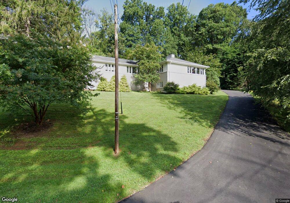 2415 Huntington Rd, Charlottesville, VA 22901 - photo 1