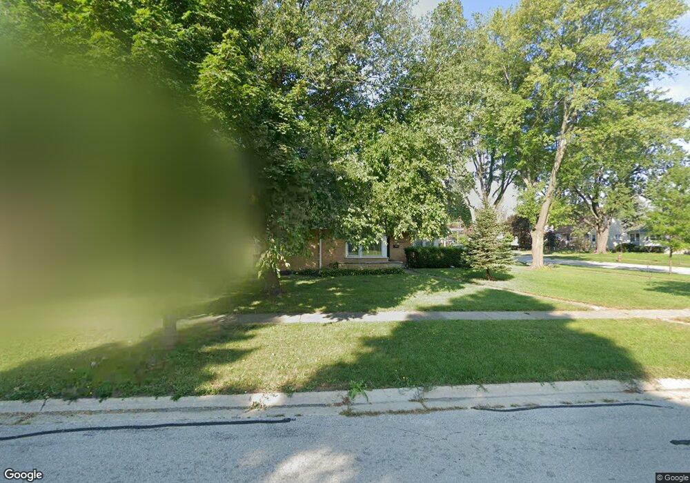 2472 Iris Ln, Des Plaines, IL 60018 - photo 1