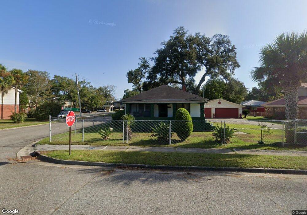 2328 Bartow St, Brunswick, GA 31520 - photo 1