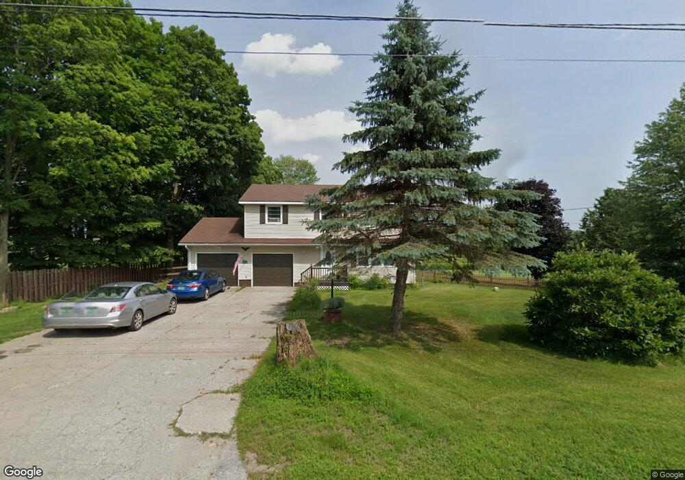 1669 Highgate Rd, Saint Albans, VT 05478 - photo 1