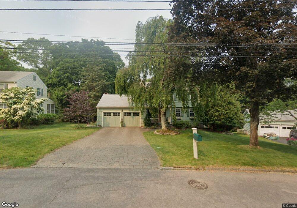 53 Hitching Post Ln, Fairfield, CT 06824 - photo 1