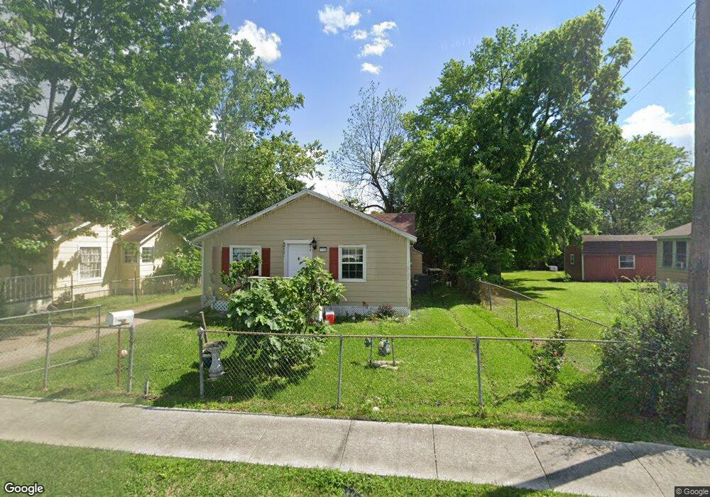 734 Barkley St, Houston, TX 77022 - photo 1