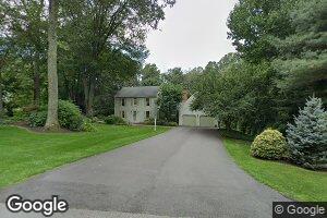 17 Old Dobbin Ln, Ivoryton, CT 06442