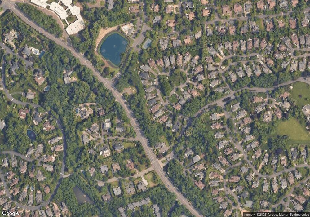 9 Claridge Cir, Manhasset, NY 11030 - photo 1