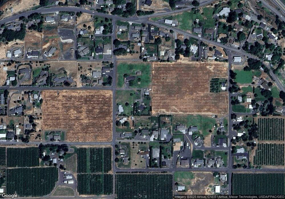 3090 E 10th St, the Dalles, OR 97058 - photo 1