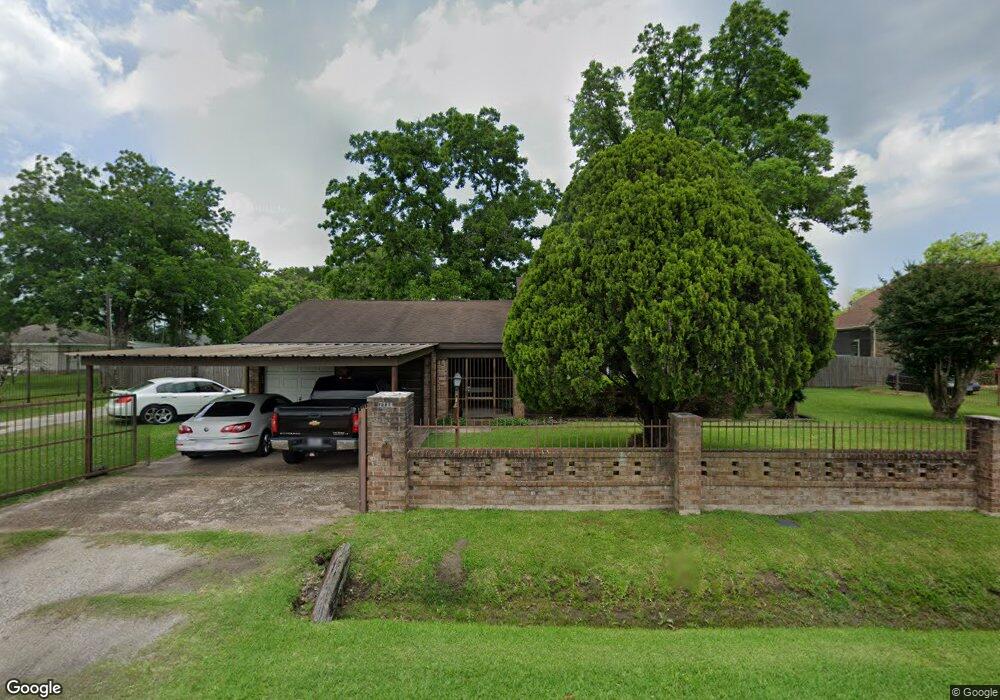 7119 Finch St, Houston, TX 77028 - photo 1