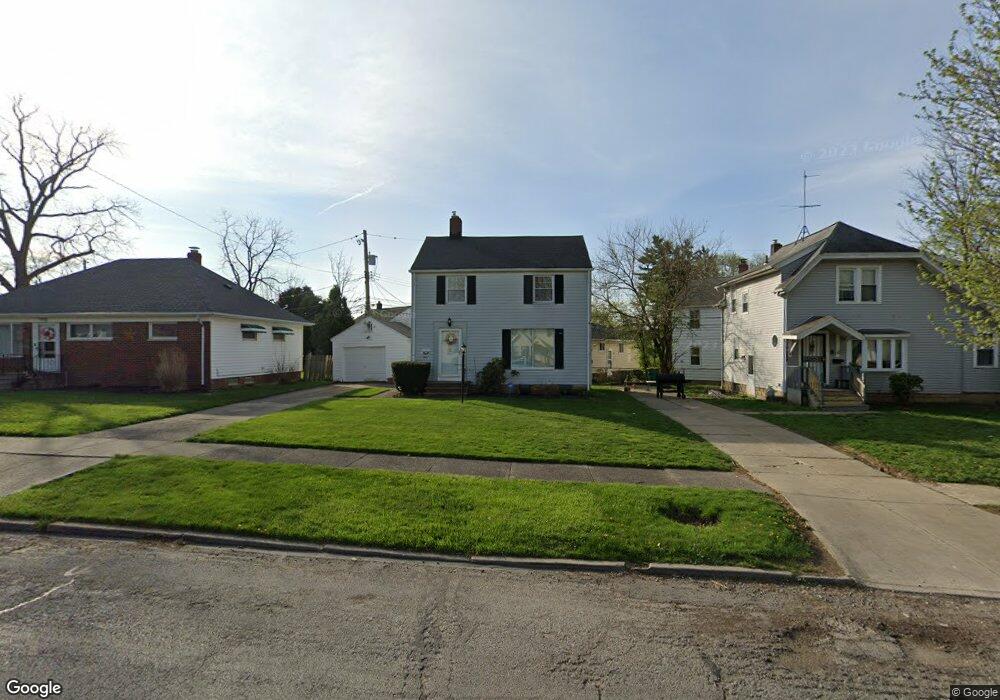 19702 Maple Heights Blvd, Maple Heights, OH 44137 - photo 1