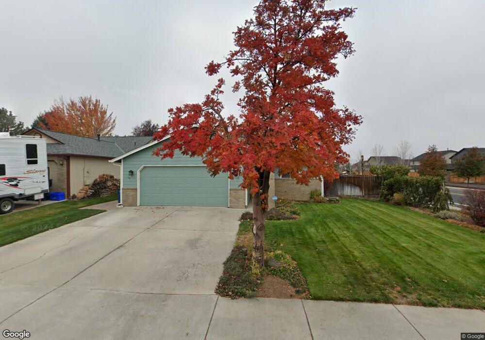 1903 SW 35th Place, Redmond, OR 97756 - photo 1