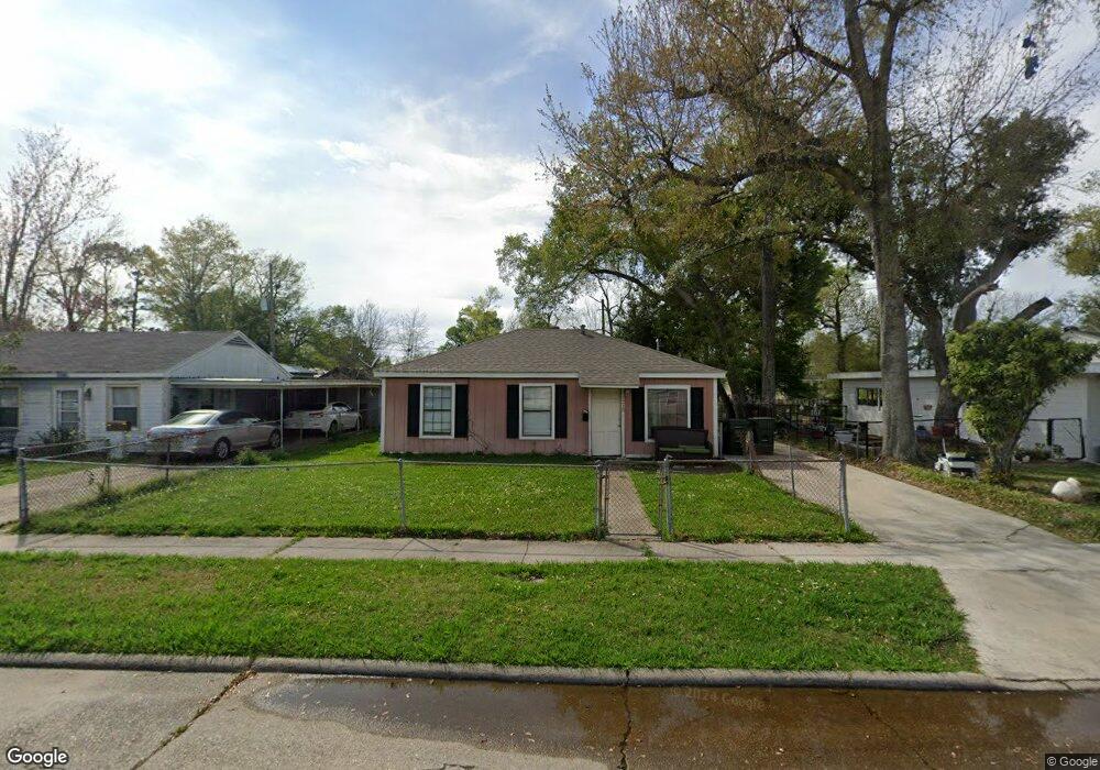 1710 Broadmoor Dr, Lake Charles, LA 70601 - photo 1