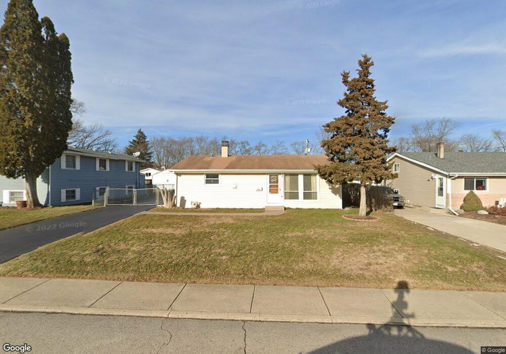 314 Delaware St, Carpentersville, IL 60110 - photo 1