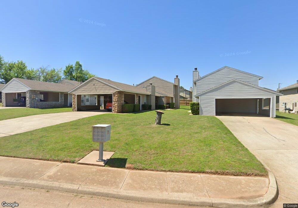 1015 Chartrand Ave, Edmond, OK 73034 - photo 1
