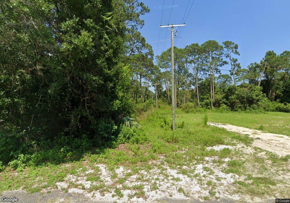 1102 NW 6th St, Carrabelle, FL 32322 - photo 1