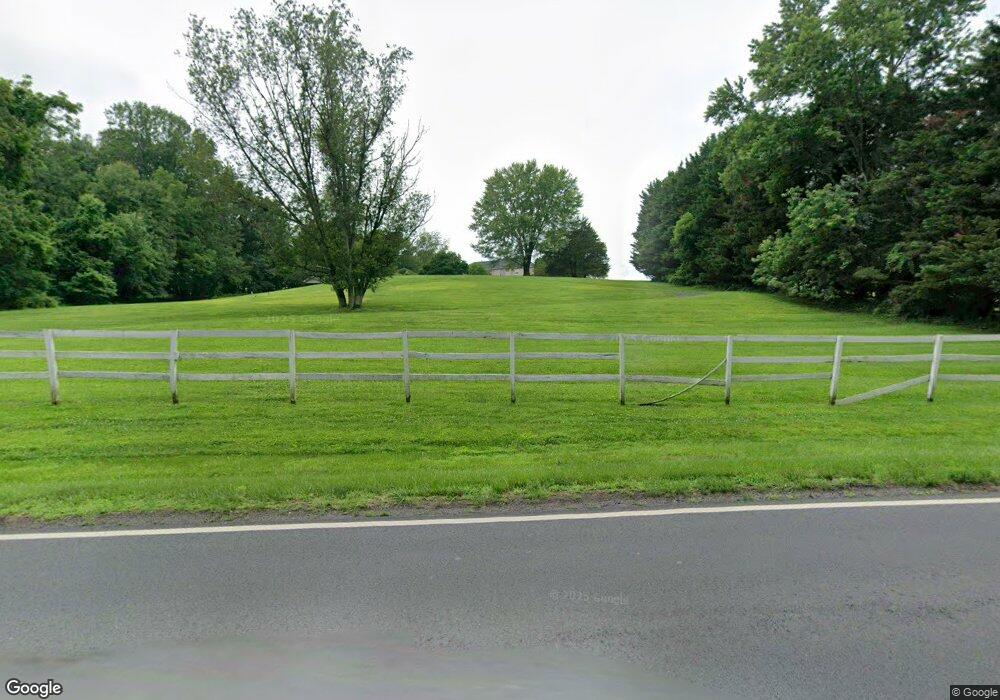 6720 Clifton Rd, Clifton, VA 20124 - photo 1