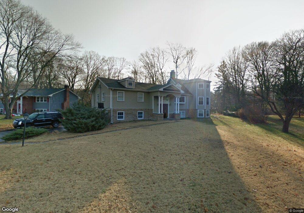 2 Pheasant Ct, Norwalk, CT 06854 - photo 1