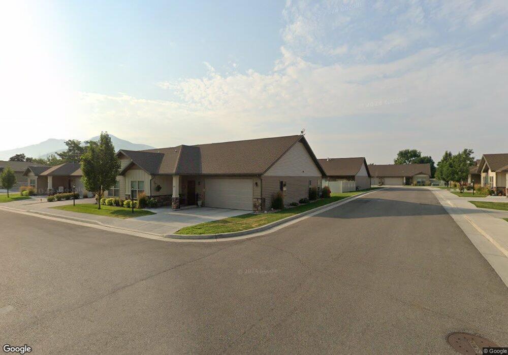647 E 20 S, Hyrum, UT 84319 - photo 1