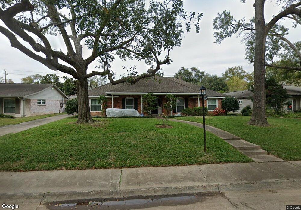 10006 Briar Rose Dr, Houston, TX 77042 - photo 1