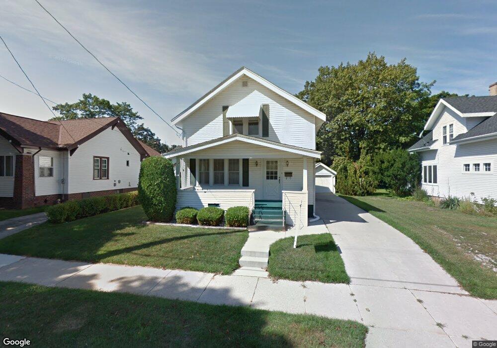 1008 N 16th St, Manitowoc, WI 54220 - photo 1