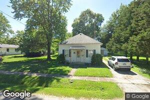 570 S Spruce St, Nokomis, IL 62075